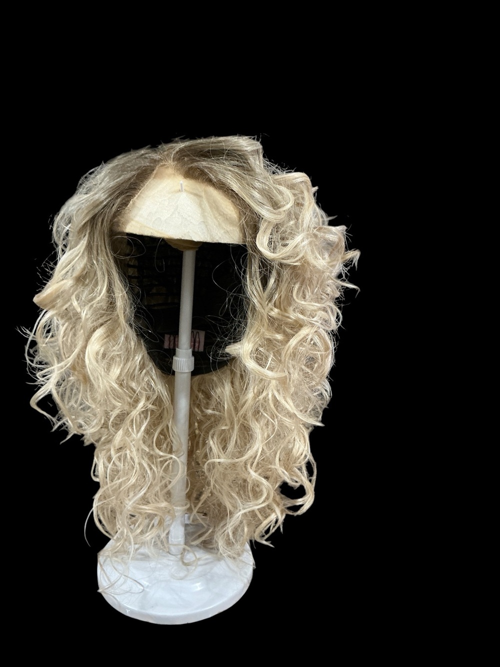 CSC Shania. Blonde Curly Lace Front Wig - Natural Waves